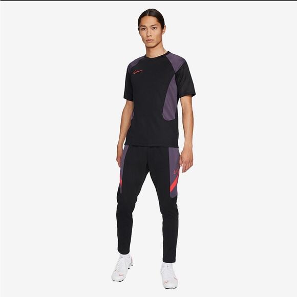 Nike 3 Piece Training Set Zip Up Jacket Lightweight TShirt Jogger Pants Swoosh